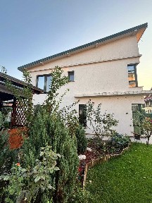 CASA INDIVIDUALA-ZONA SELECTA - PADURE SI LAC ( foisor, gratar, beci, terase si curte amenajata- proximitate Penny/saloane beauty si spalatorie))