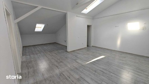Apartament NOU cu 3 camere la o vila din Selimbar