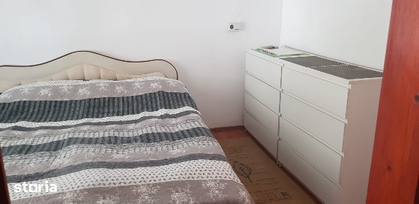 Apartament 3 camere, 2 bai,decomandat, centrala proprie, Lipovei
