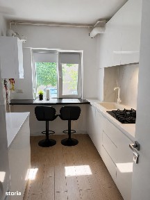 Faleza Nord apartament 3 camere decomandat parter inalt