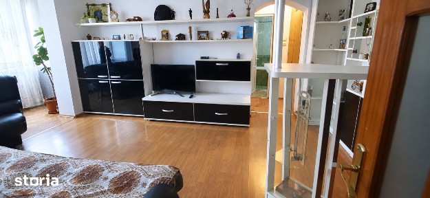 Caragiale, 2 camere, etaj 2