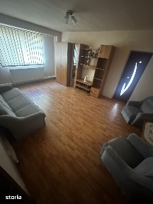 DE VANZARE: Apartament + Spatiu Comercial cart 1 Mai
