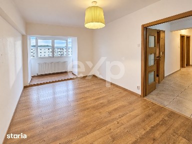Apartament cu 3 camere, ultracentral in Campina