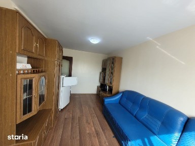 Garsoniera de inchiriat, 22 mp, zona Tepes