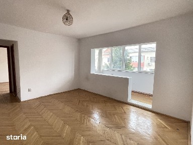 Apartament semidecomandat pe calea martirilor/ girocului