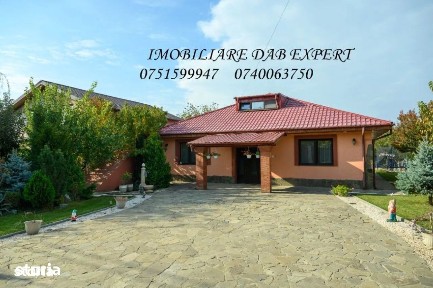 Casă de vânzare, 1000 mp teren, curte mare