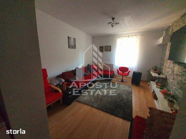 Apartament pe 4 camere, renovat complet la curte comuna in Balcescu