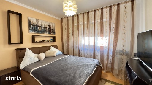 Apartament 4 camere, etaj intermediar, zona CET - ideal pentru famil