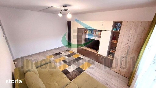 Apartament 3 camere, etaj 3, renovat integral, zona Shopping Park