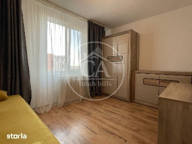 Apartament de vanzare cu 3 camere in zona Decbal, Oradea.