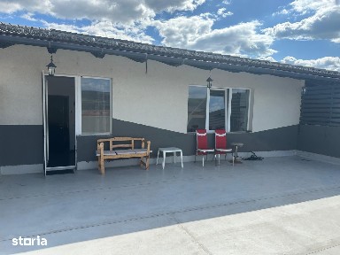 Apartament cu 2 camere,terasa de 56 mp,bloc nou cu lift,zona Terra