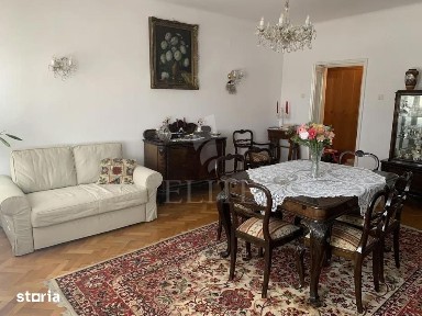 Apartament 3 camere în zona STRAZII HOREA