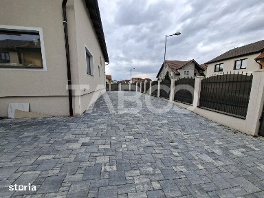 Casa individuala de inchiriat 6 camere 3 bai curte Tineretului Sibiu
