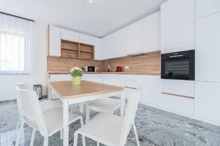 Casa duplex cu 2 apartamente in Cihei Sanmartin Oradea