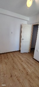 Apartament 2 camere renovat la parter