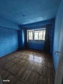 Apartament de vanzare, cu 3 camere spatios, etaj 1, zona Parcul Mara