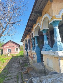 Casă de vânzare + teren 1000 mp - Sat Colibași, Com. Strejești, Jud. Olt