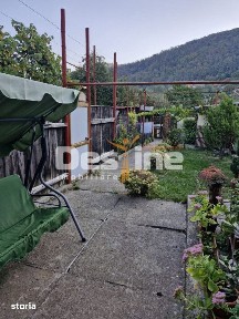 Casă cochetă de vânzare