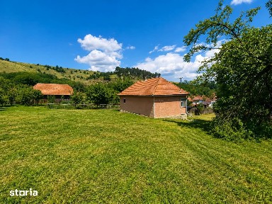 Casa cu teren de 2110 mp, cu priveliste deosebita, Poian, Covasna