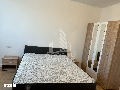 Apartament cu 2 camere de închiriat, loc de parcare, zona Soarelui