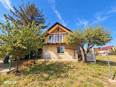 Apartament la casă P+M | 3 camere | Teren Privat | Str. Colinelor