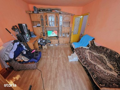 2 Camere- Etaj 1 - 41mp - Craiovita Noua - Centrala Proprie