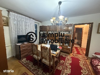 3 semidecomandate, etaj 1, zona Supeco - 103 000 Euro