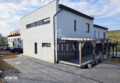 Casă de tip duplex de vânzare | 4 camere | str. Oașului