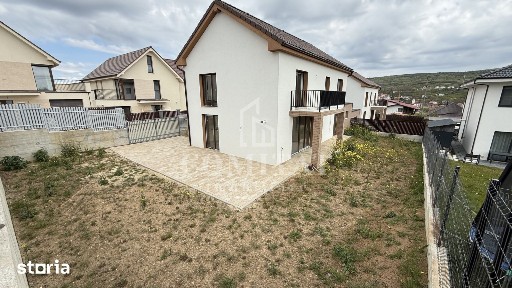 Case cu garaj Chinteni zona străzii Ana Aslan