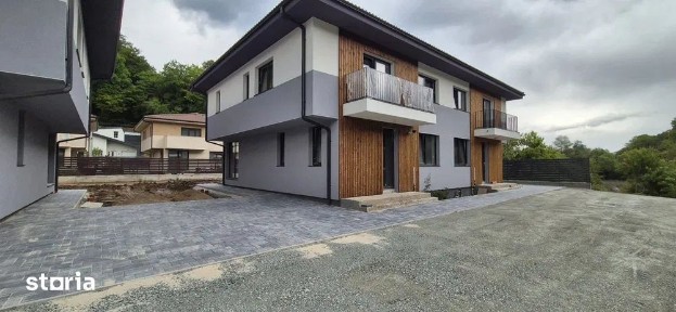 Duplexuri de vanzare, 120 mp utili, zona Tauti