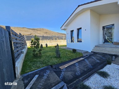Casa individuala 1 nivel, teren 900 mp, 107 mp utili, 4 cam, com. Jucu