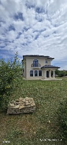 Casa noua cu etaj, zona Rediu