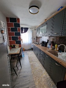 De vanzare apartament cu 3 camere, pret 59.900 euro