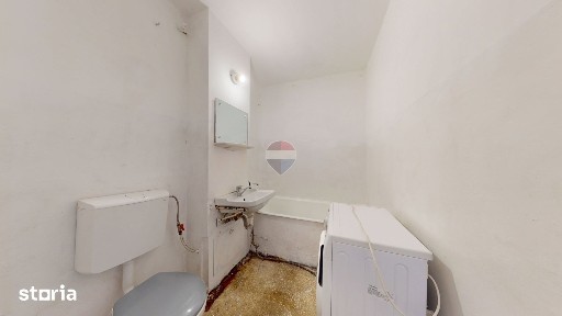 URGENT | 2 camere | Str. 13 Decembrie | 2 boxe | Balcon