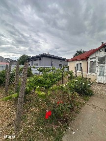De vanzare casa in Roman, teren 1100 mp, pret 110.000 euro