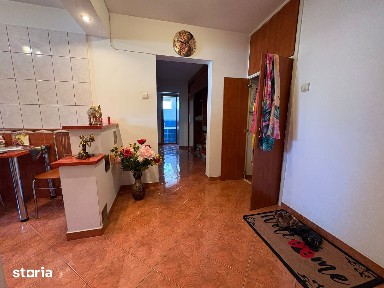 Apartament 3 camere | Decomandat | Acces Metrou | Bloc reabilitat