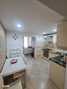 Apartament 3 camere 72 mp Bradet, etaj 3, finisat, mobilat, utilat
