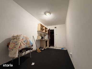 Garsoniera 12 mp, etaj 3 ideala pentru investitie - Buziasului