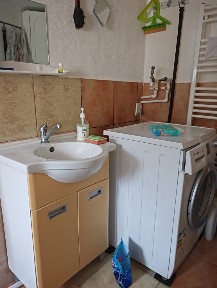 Casa la țară bună de locuit