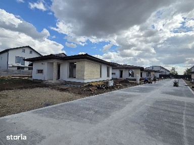 Casa parter cu 4 camere Prelungirea Ghencea teren 500 mp