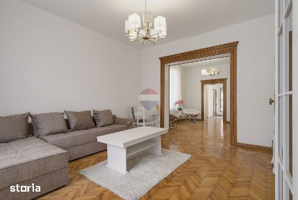 Vilă cu 4 camere de închiriat în zona Intim