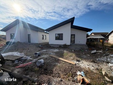 Casa noua 69 mp - teren 215 mp - toate utilitatile - Pielesti