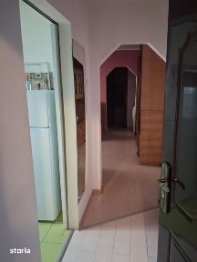 Inchiriez apartament