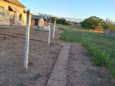 Casa +5300mp de vanzare seaca de câmp