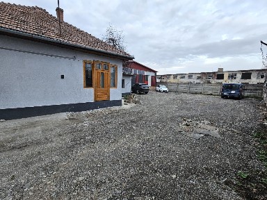 Spatiu comerciala de vânzare / spatiu comercial de inchiriat - Cartierul Unirii