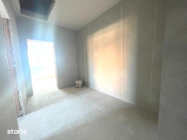 COMISION 0 % Duplex parter 4 camere, despartit prin camera tehnica