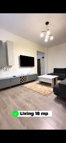 Vand apartament decomandat