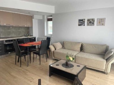 Dau în chirie apartament 2 camere cu loc parcare