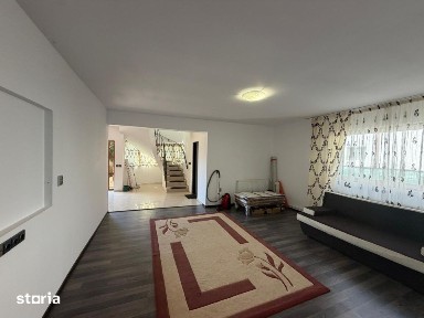 Casa P+1, 166 mp utili, 465 mp teren, zona Carcea
