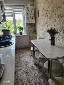 Apartament cu 2 camere.